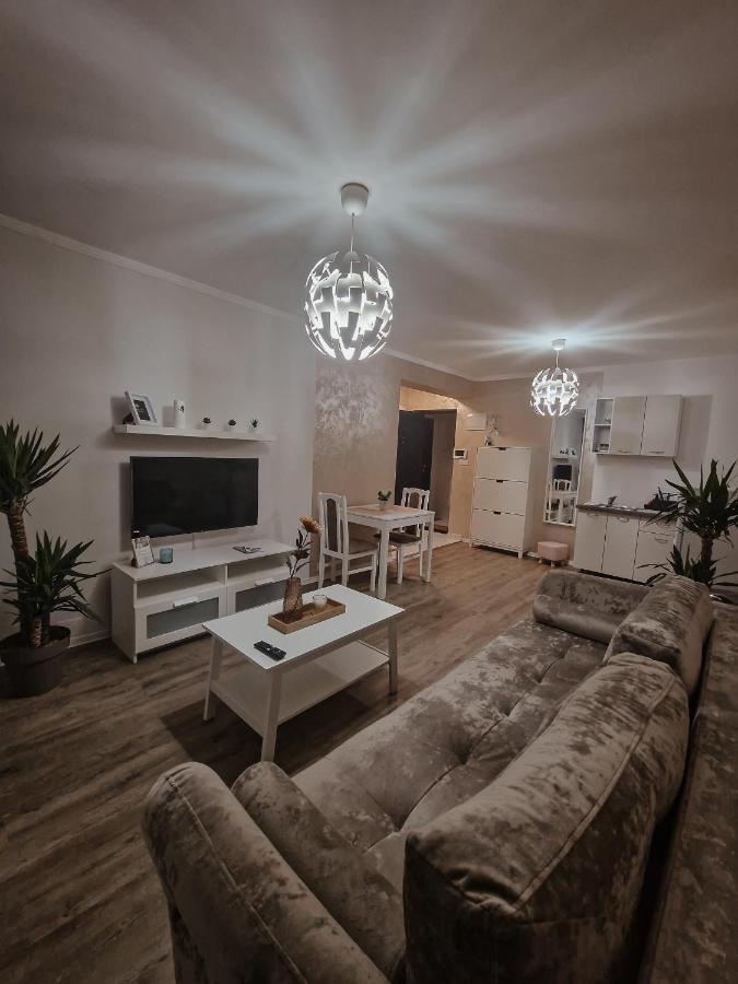 Immocity Oradea Bagian luar foto